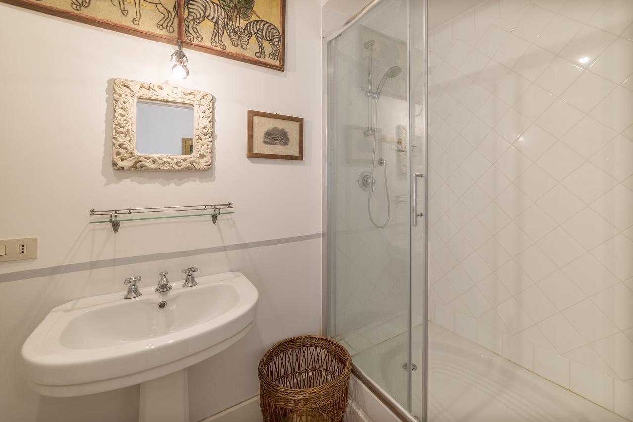 Micheli 4Pax Apartment With Terrace Roma Dış mekan fotoğraf